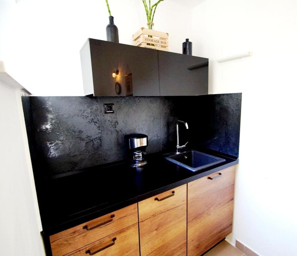 Apartments Petrovic Primošten المظهر الخارجي الصورة