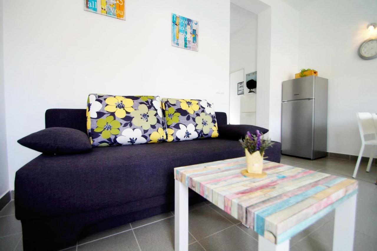 Apartments Petrovic Primošten المظهر الخارجي الصورة