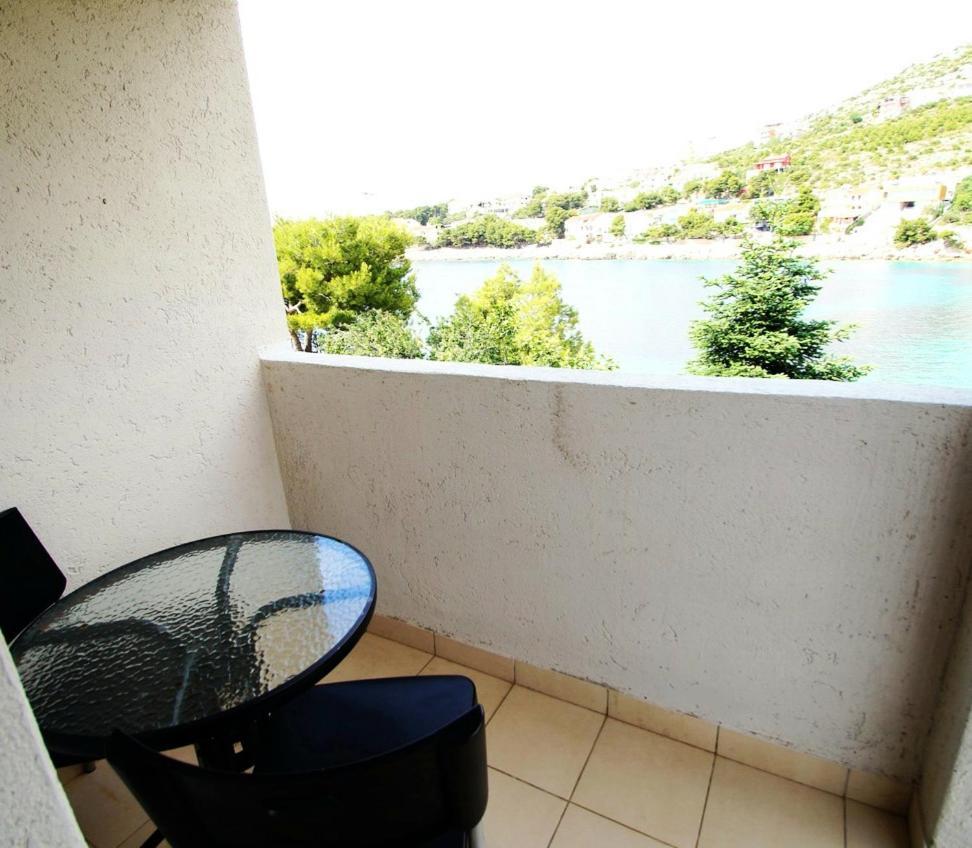 Apartments Petrovic Primošten المظهر الخارجي الصورة