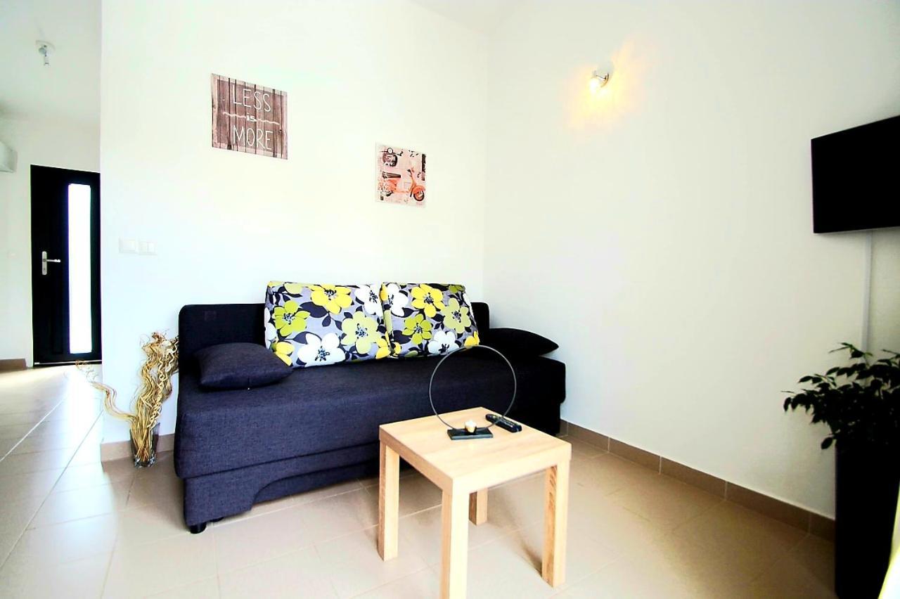 Apartments Petrovic Primošten المظهر الخارجي الصورة